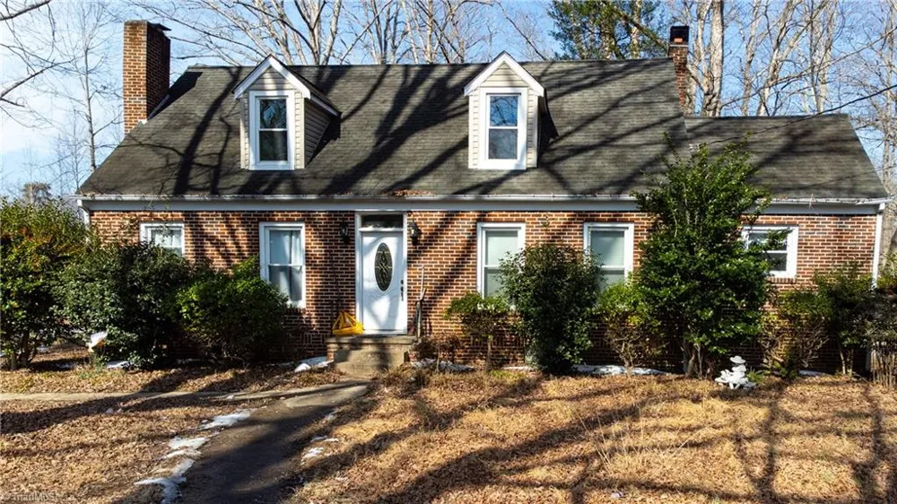 2669 Wagon Trail Pfafftown, NC 27040