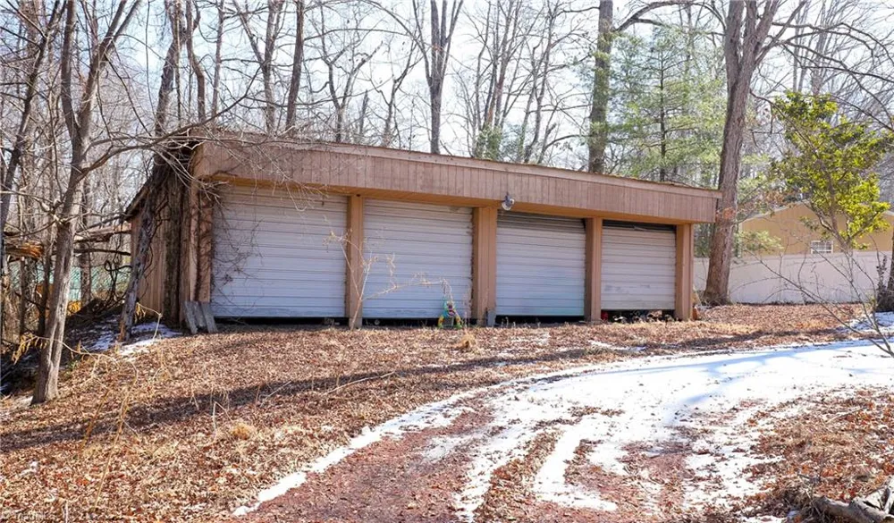 2669 Wagon Trail Pfafftown, NC 27040