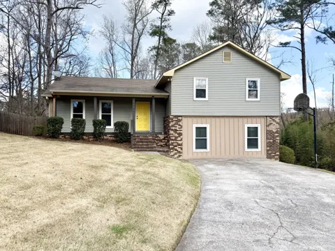 3844 Creek Court
