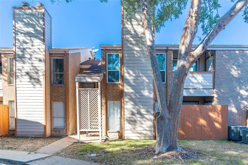 10202 Forum Park Drive #211