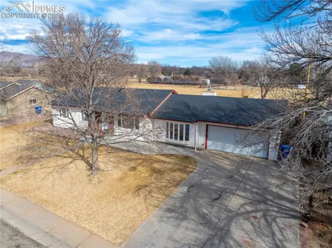 124 E Circle Drive