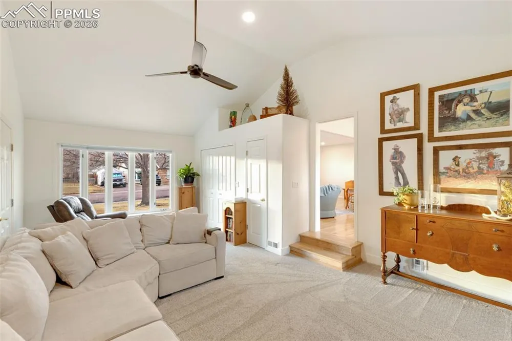 124 E Circle Drive Canon City, CO 81212