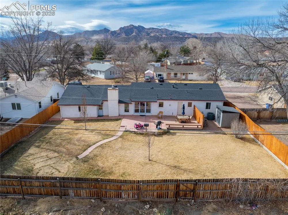 124 E Circle Drive Canon City, CO 81212