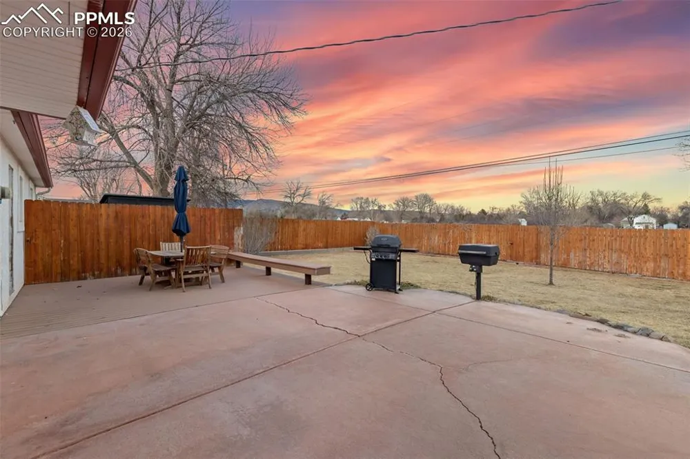 124 E Circle Drive Canon City, CO 81212