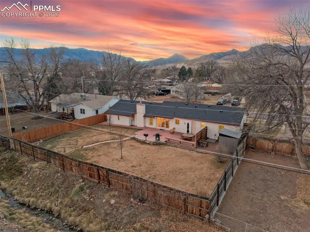 124 E Circle Drive Canon City, CO 81212