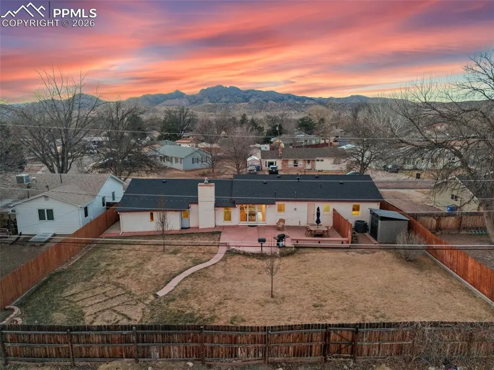 124 E Circle Drive Canon City, CO 81212