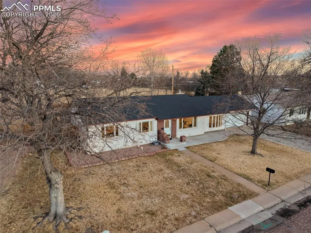 124 E Circle Drive Canon City, CO 81212