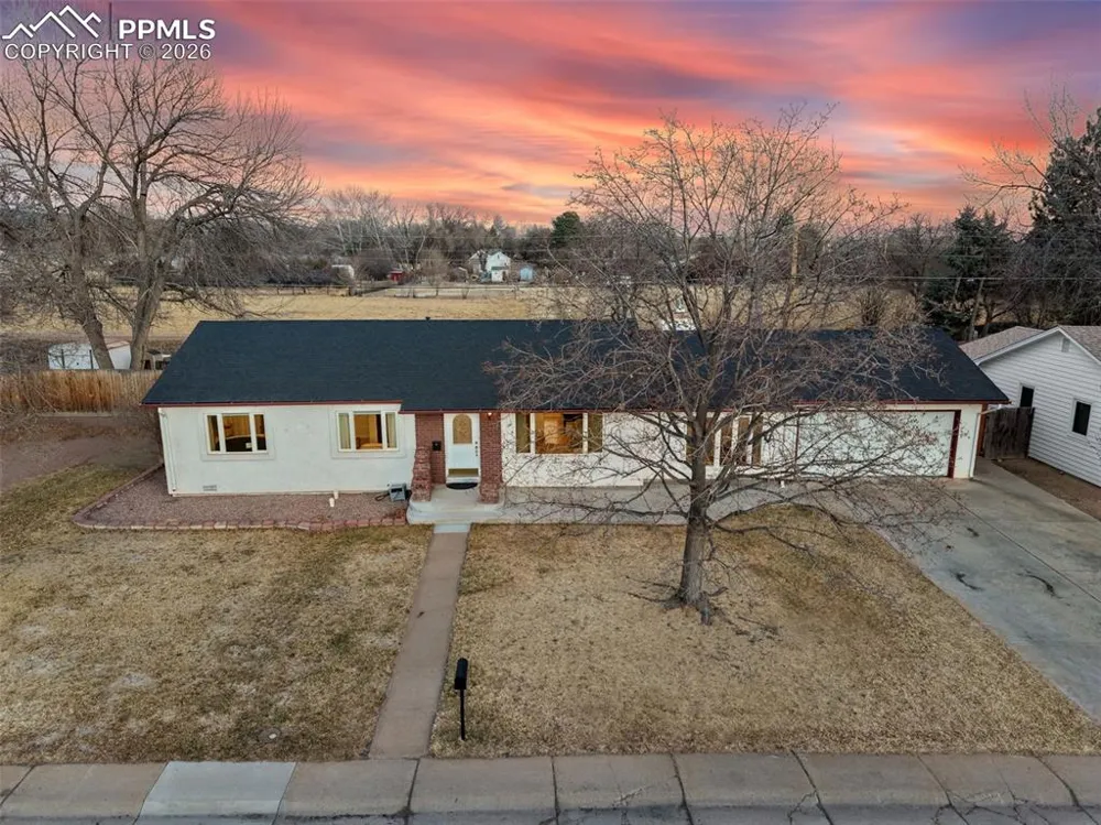 124 E Circle Drive Canon City, CO 81212