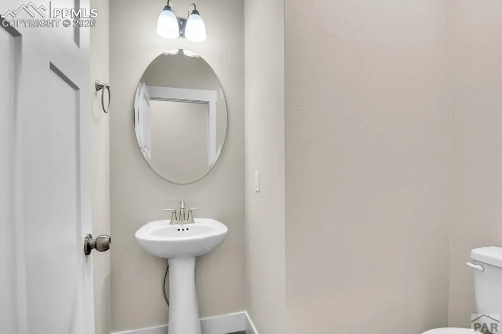 866 E Snyder Drive Pueblo West, CO 81007