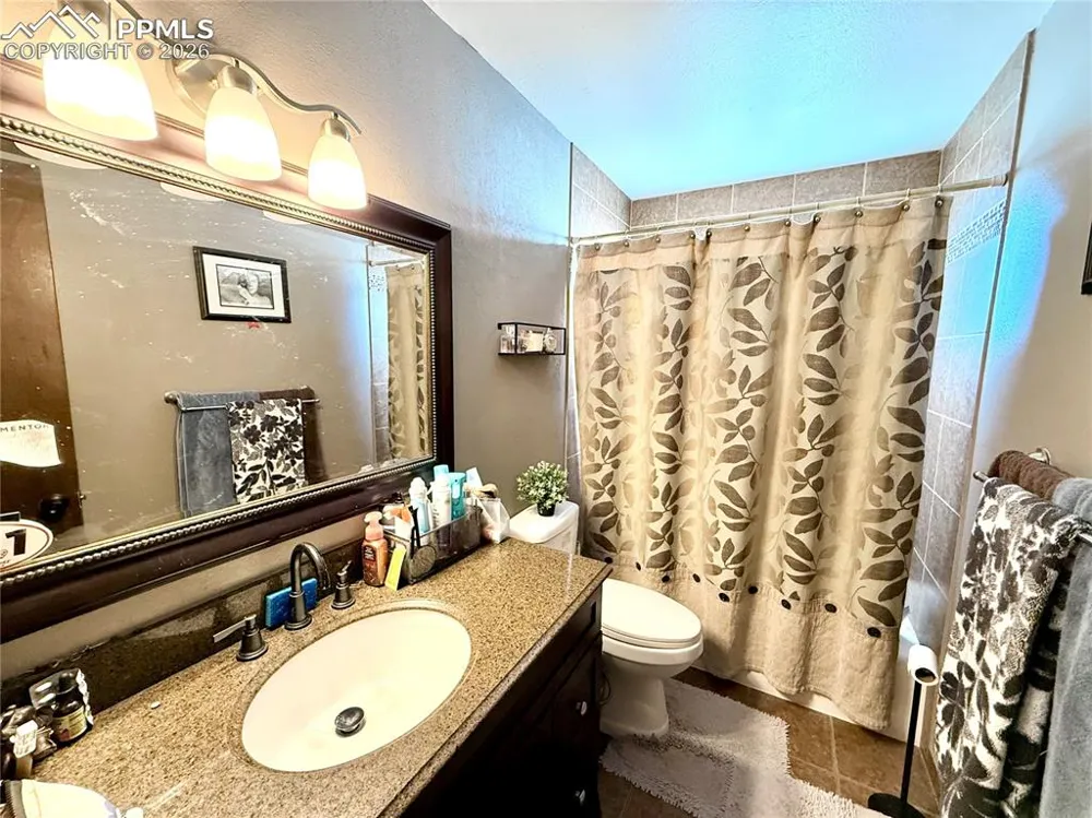 110 Encino Drive Pueblo, CO 81005