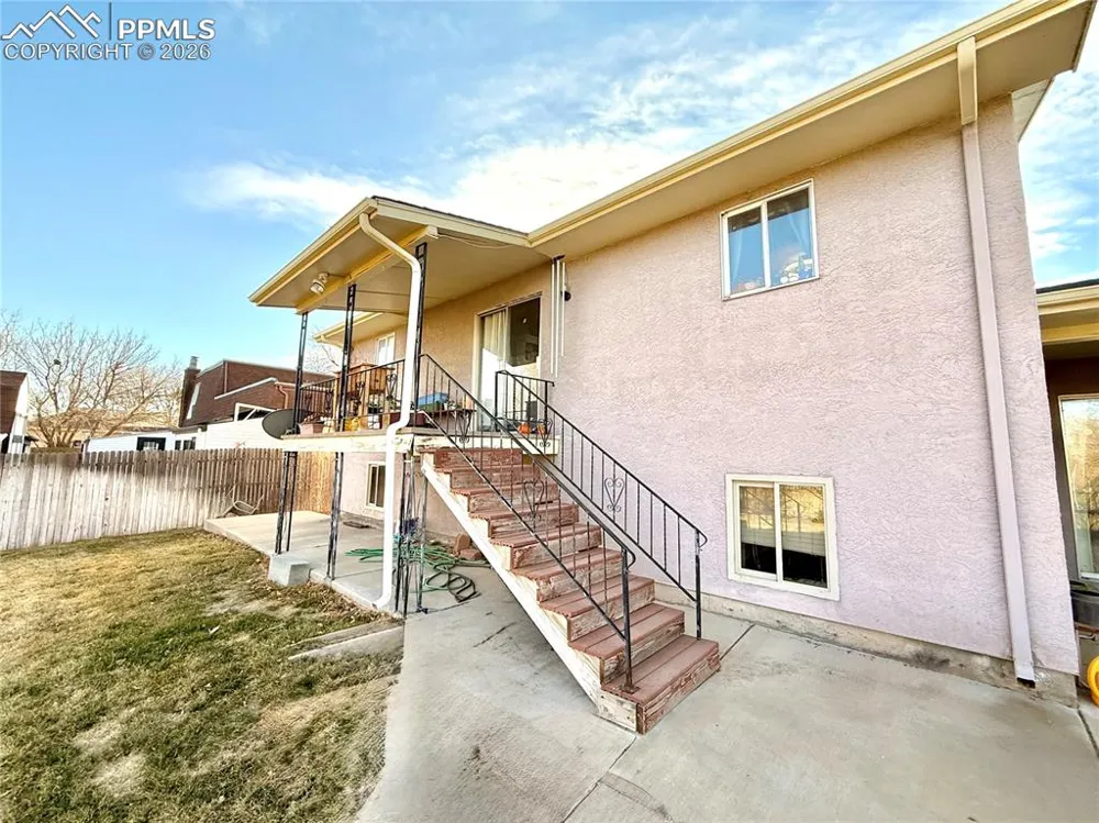 110 Encino Drive Pueblo, CO 81005
