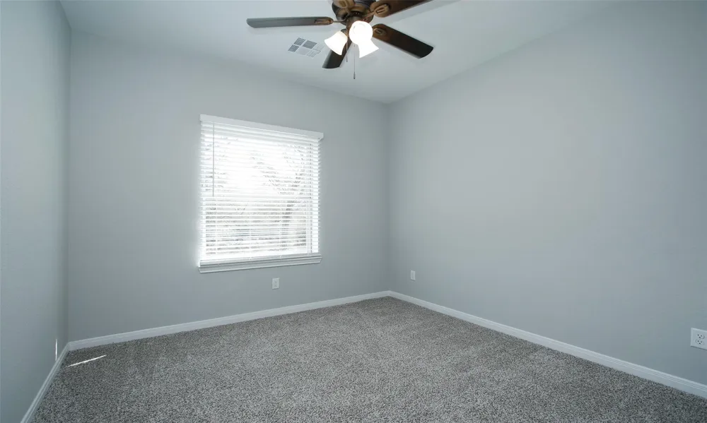 14010 Longstreet Road Road #1B Willis, TX 77318