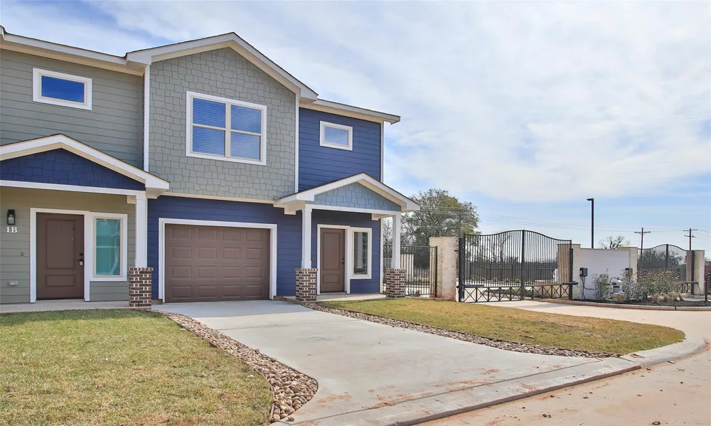 14010 Longstreet Road Road #1B Willis, TX 77318