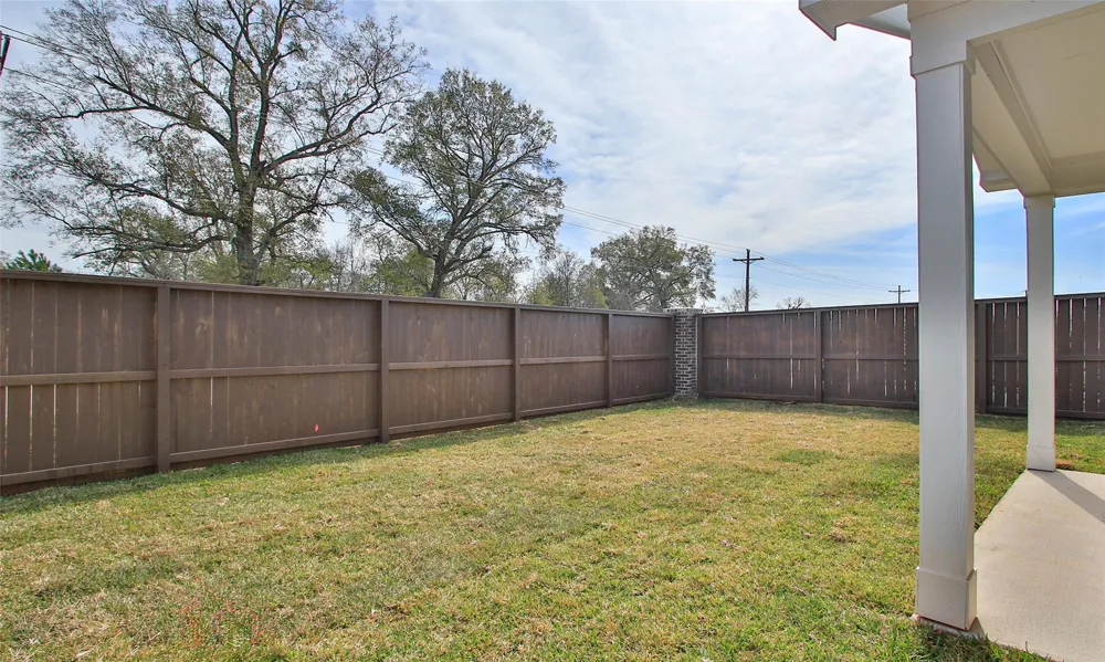 14010 Longstreet Road Road #1B Willis, TX 77318