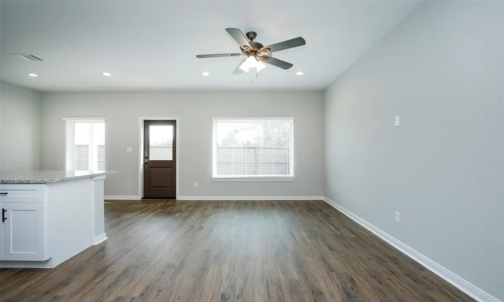 14010 Longstreet Road Road #1B Willis, TX 77318