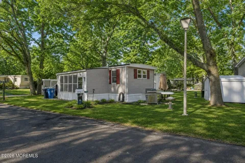 57 Roberts Road