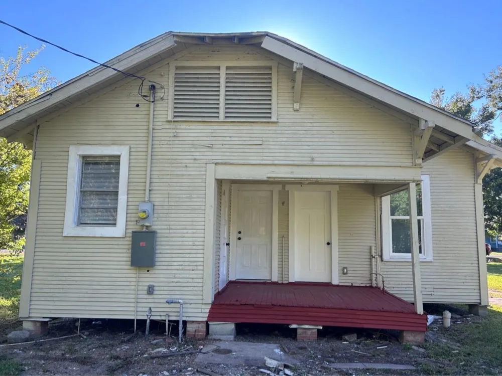 1925 11th Street Port Arthur, TX 77640