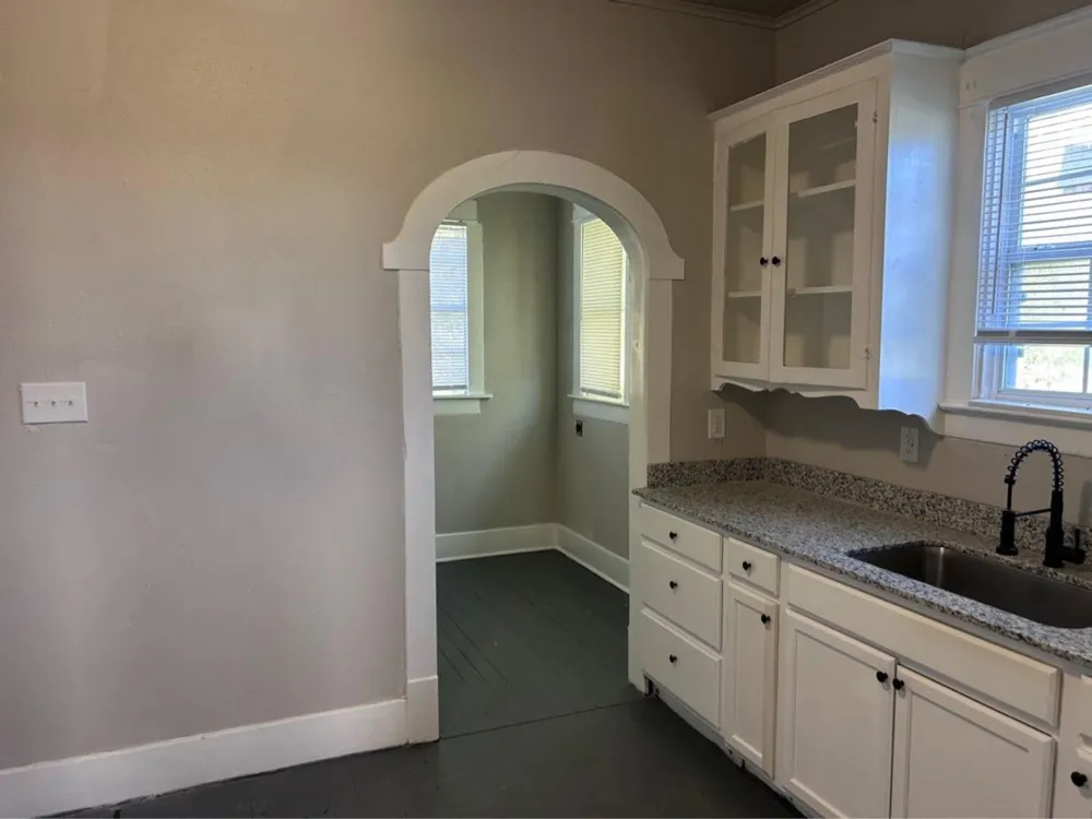 1925 11th Street Port Arthur, TX 77640