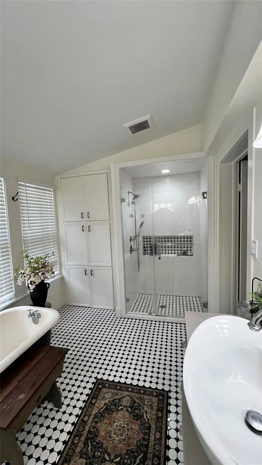 636 Franklin La Grange, TX 78945