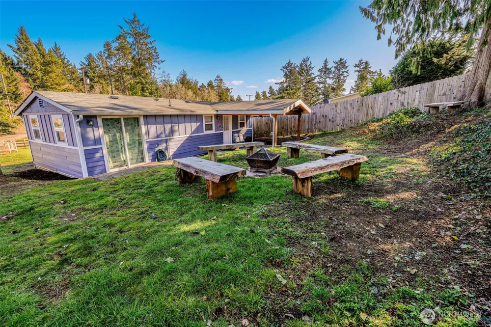 2803 S Woodhill Court Westport, WA 98595