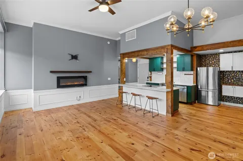 202 E Third Street #210