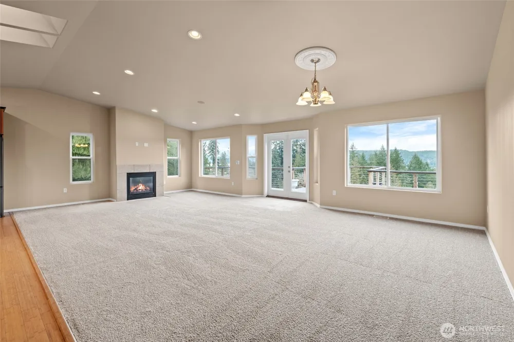 231 E Linda Vista Court Union, WA 98592