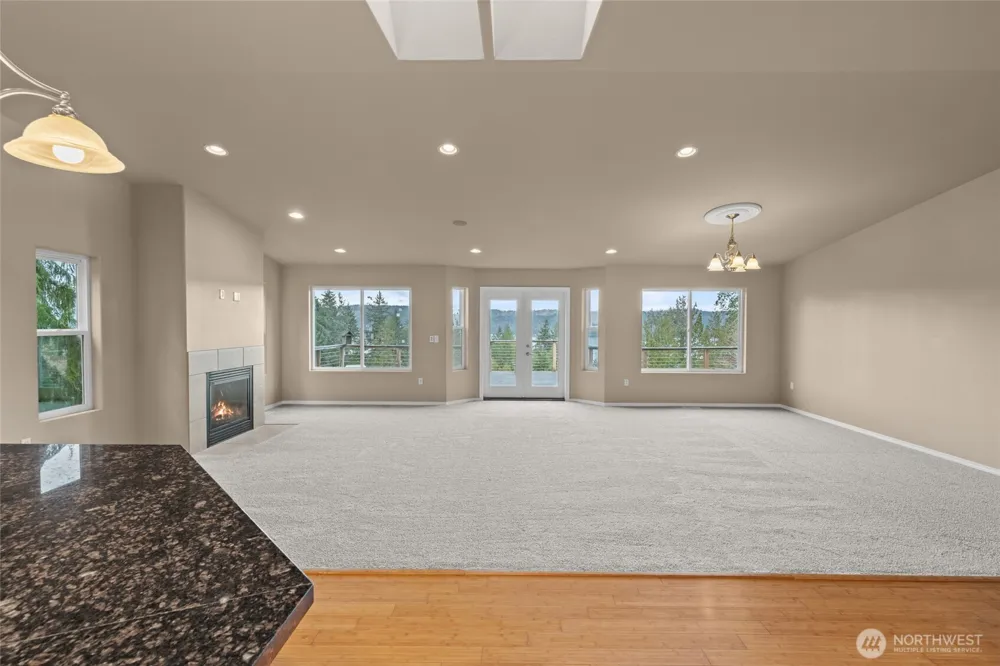 231 E Linda Vista Court Union, WA 98592