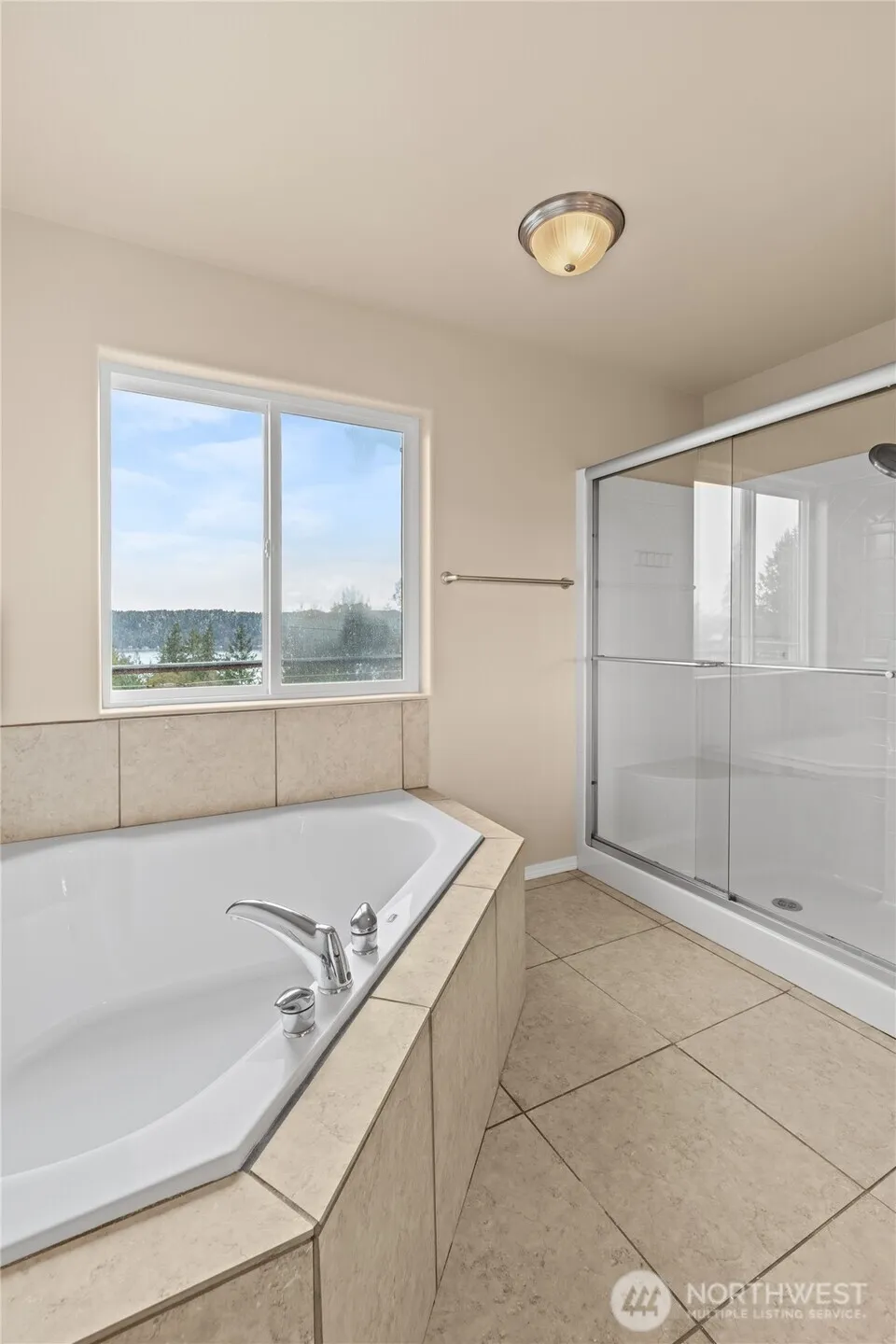 231 E Linda Vista Court Union, WA 98592