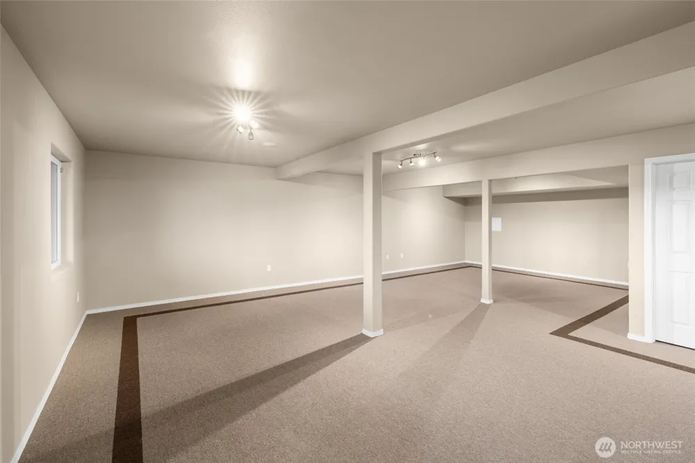 231 E Linda Vista Court Union, WA 98592