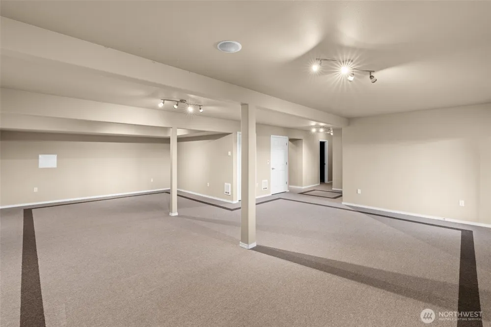 231 E Linda Vista Court Union, WA 98592