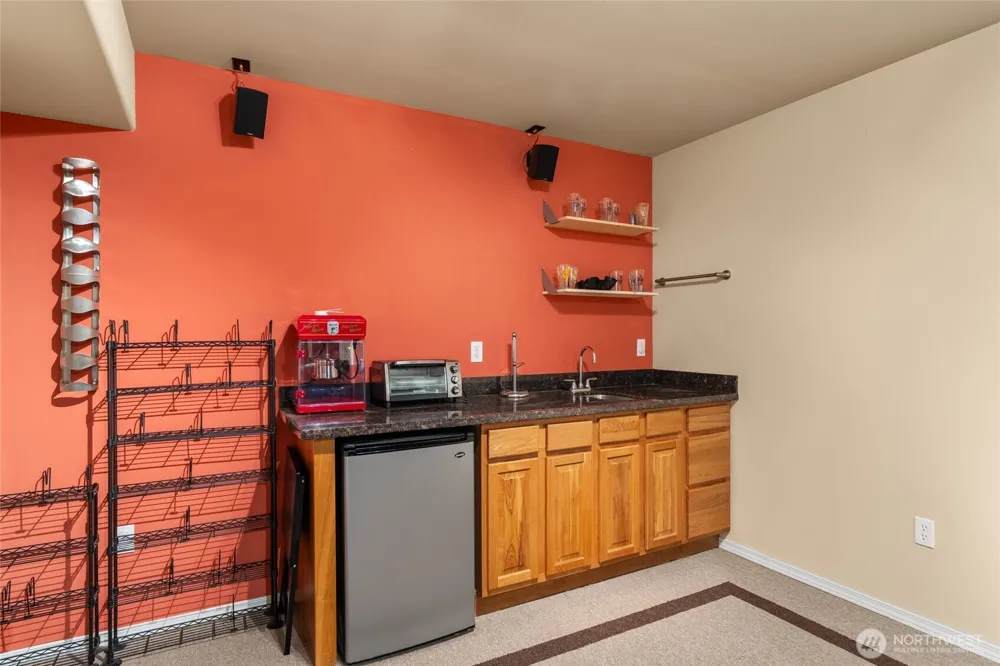 231 E Linda Vista Court Union, WA 98592