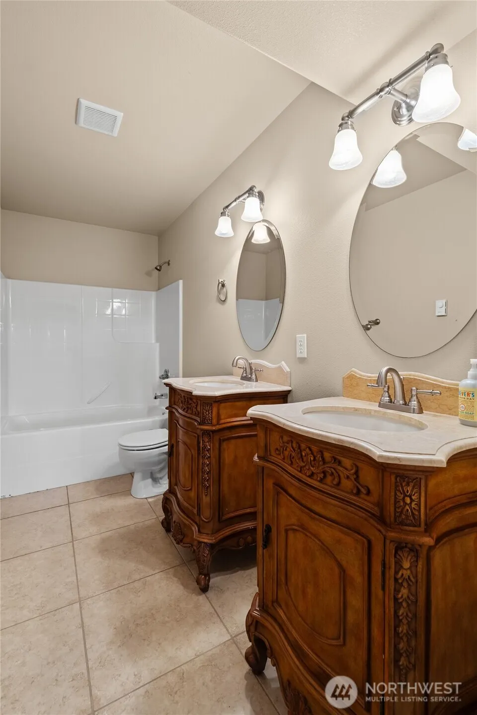 231 E Linda Vista Court Union, WA 98592