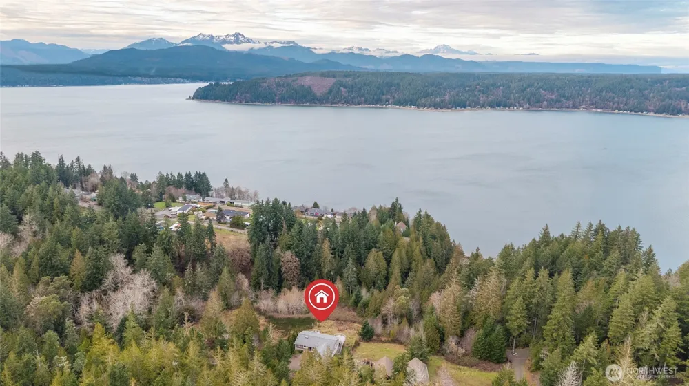 231 E Linda Vista Court Union, WA 98592