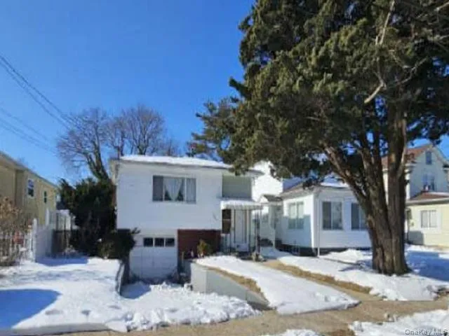 155 Rhodes Avenue Hempstead, NY 11550