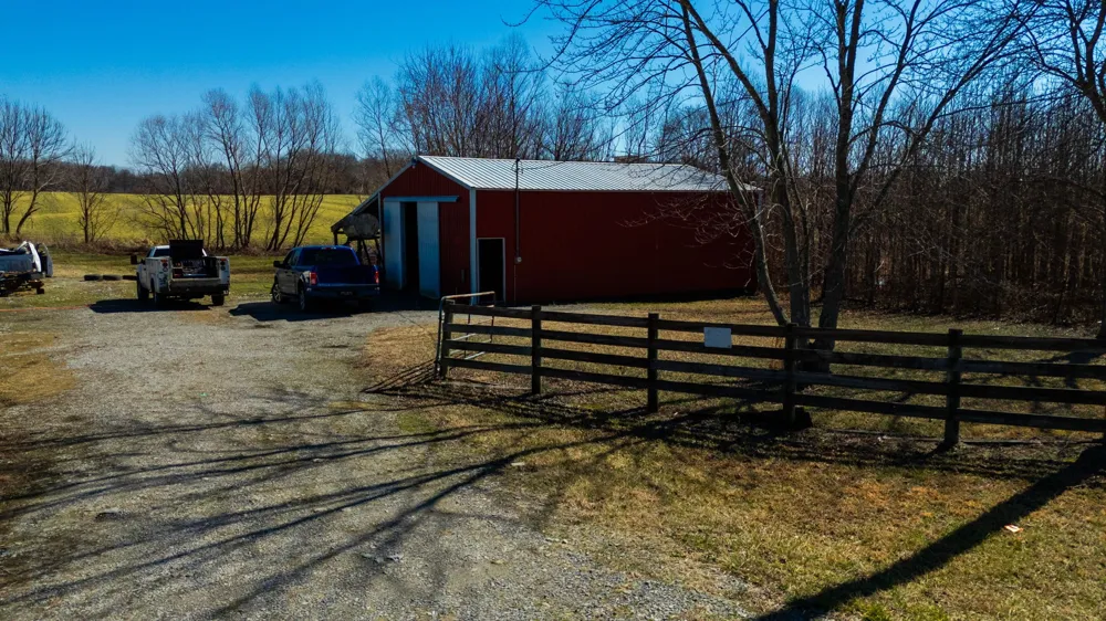 1902 Kinneys Rd Adams, TN 37010