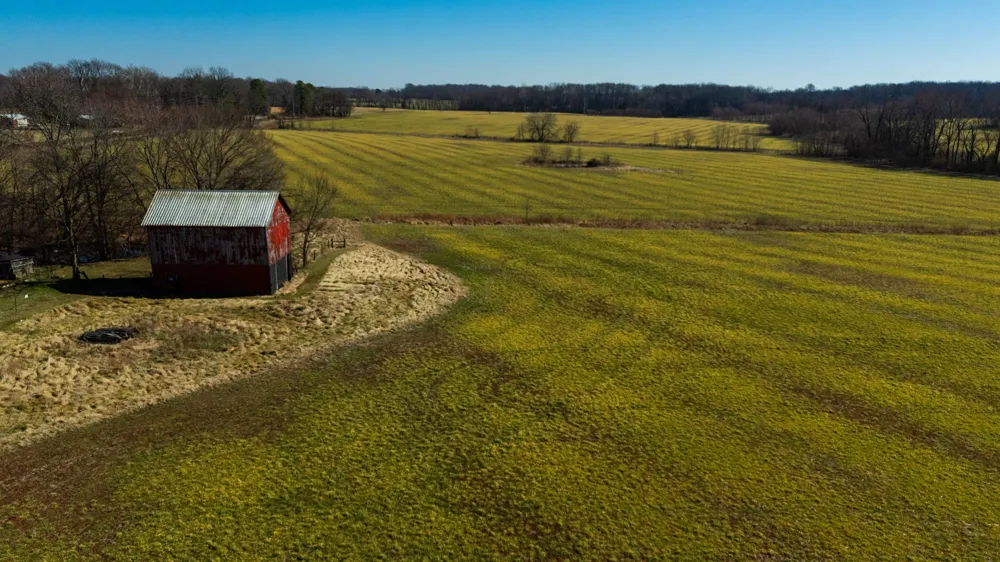 1902 Kinneys Rd Adams, TN 37010