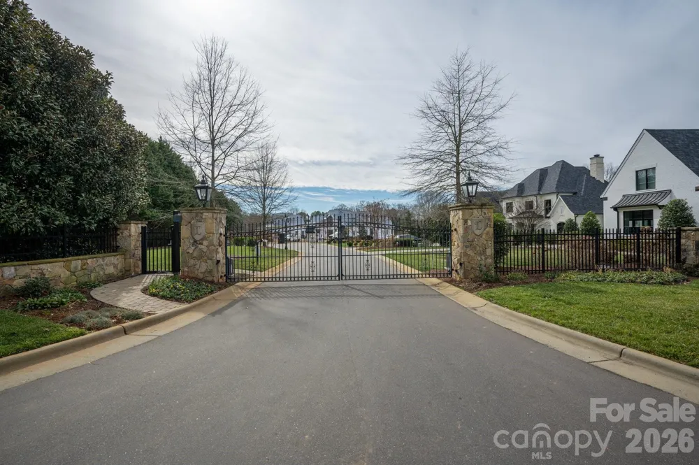 504 Bear Paw Drive Waxhaw, NC 28173