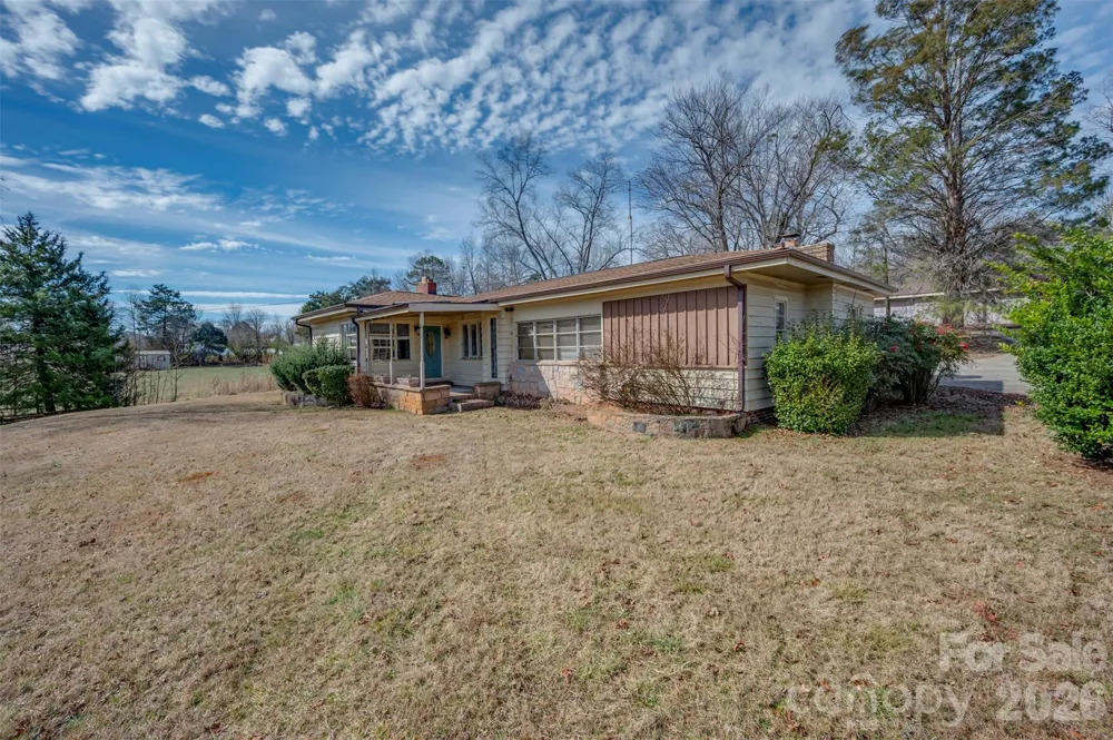 1092 NC 120 Highway Mooresboro, NC 28114