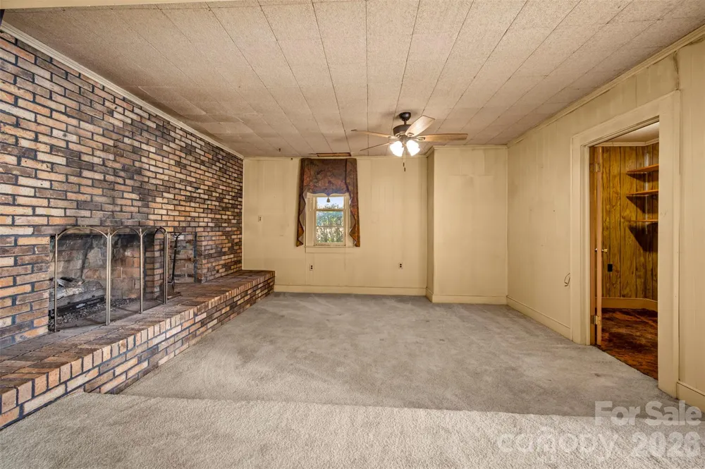 1092 NC 120 Highway Mooresboro, NC 28114