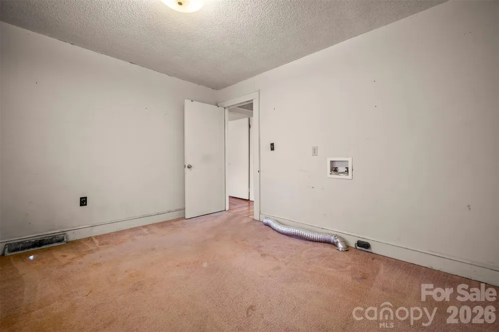 1092 NC 120 Highway Mooresboro, NC 28114
