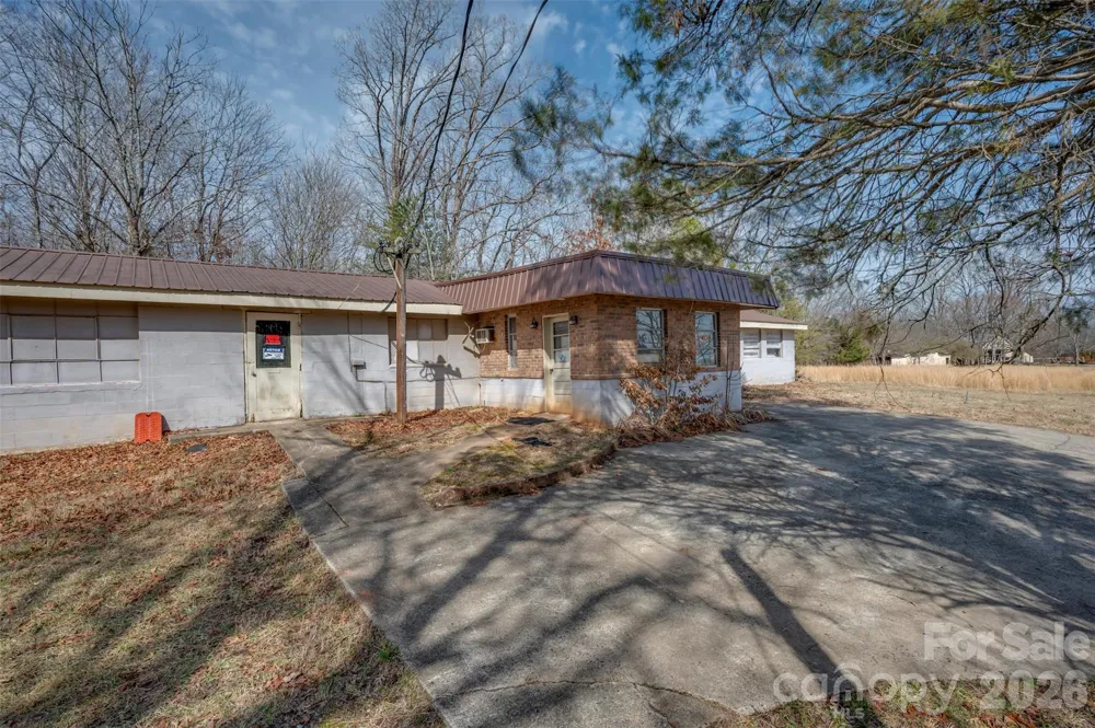 1092 NC 120 Highway Mooresboro, NC 28114