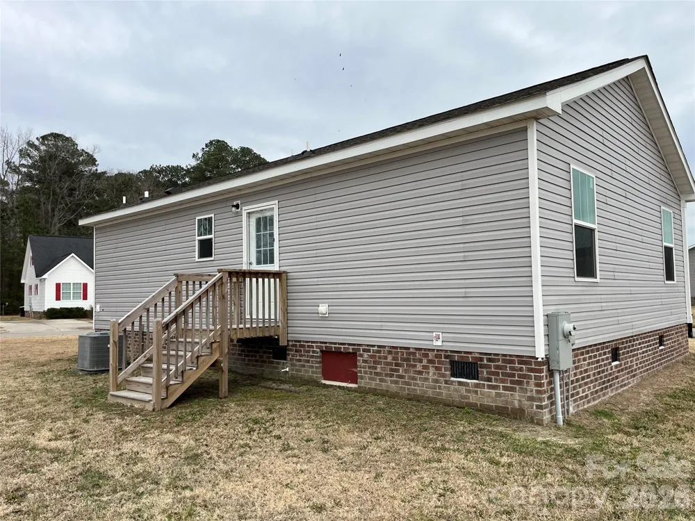 100 Amber Court Whitakers, NC 27891