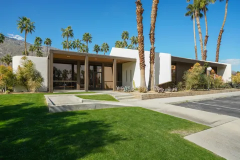 750 E Tahquitz Canyon Way #3