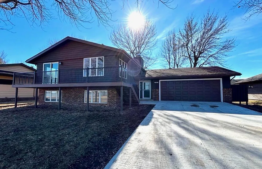 1961 S Shore Drive Worthington, MN 56187