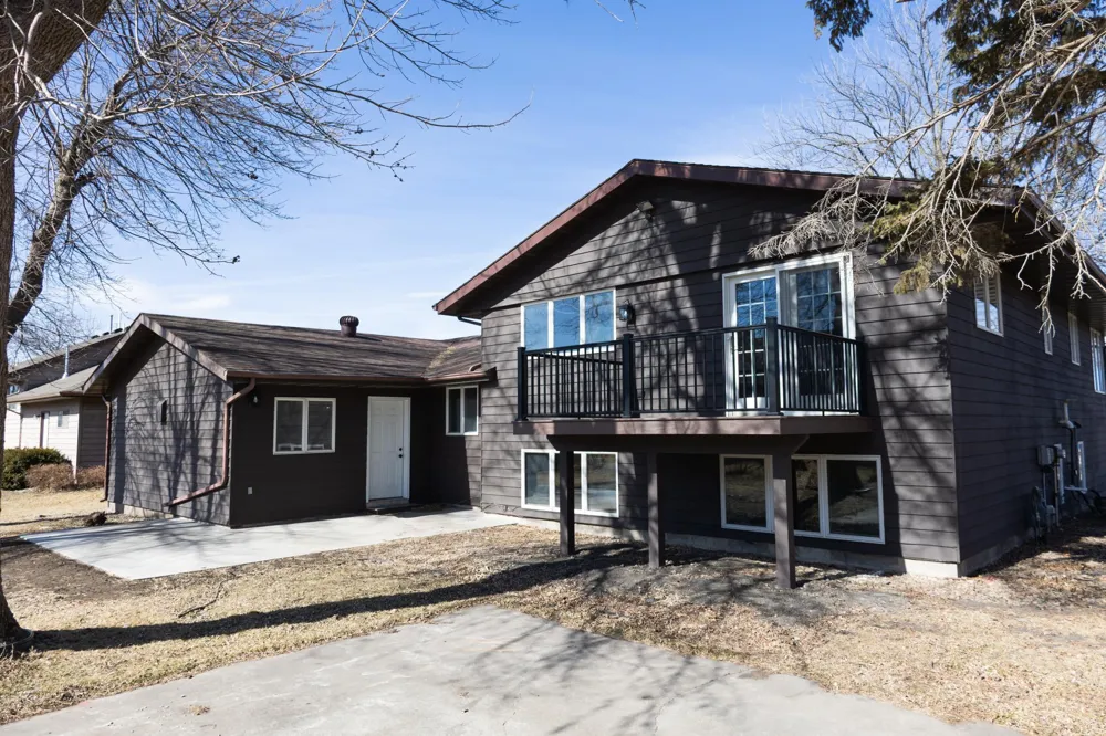 1961 S Shore Drive Worthington, MN 56187