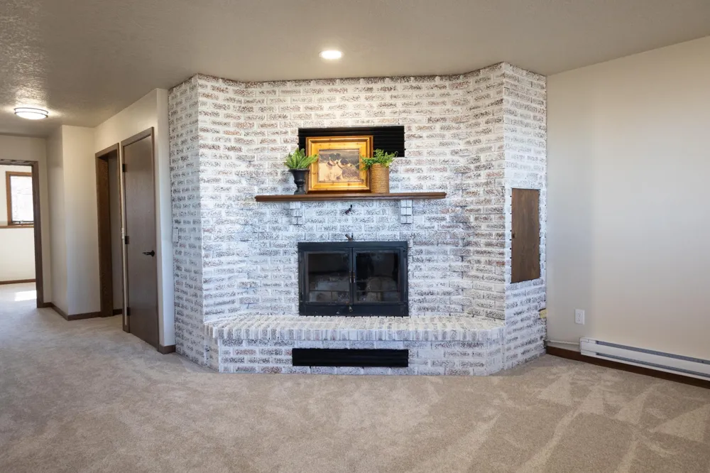 1961 S Shore Drive Worthington, MN 56187