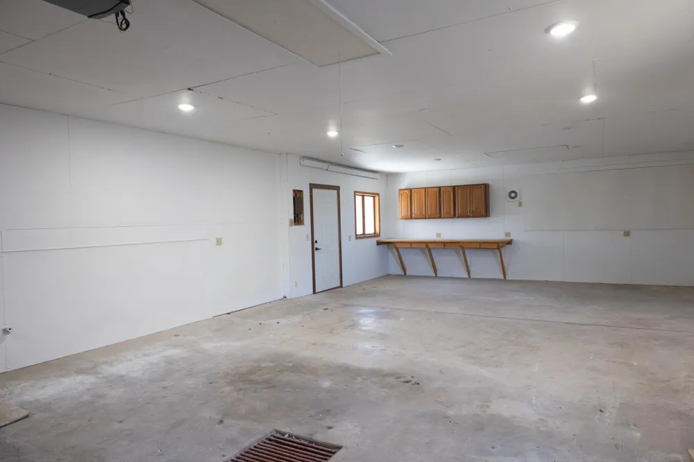 1961 S Shore Drive Worthington, MN 56187