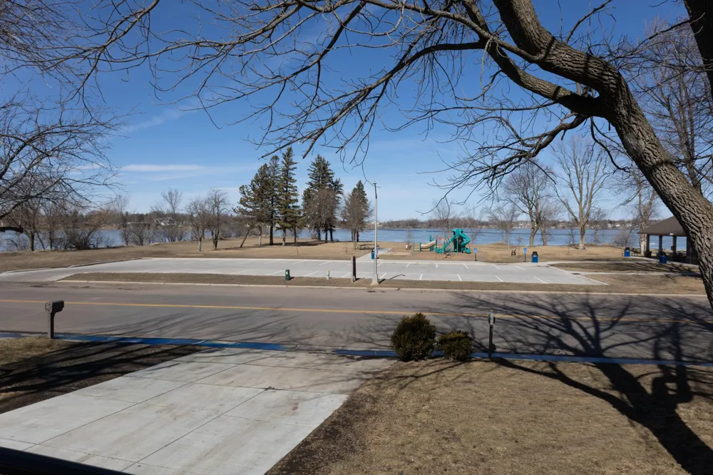 1961 S Shore Drive Worthington, MN 56187