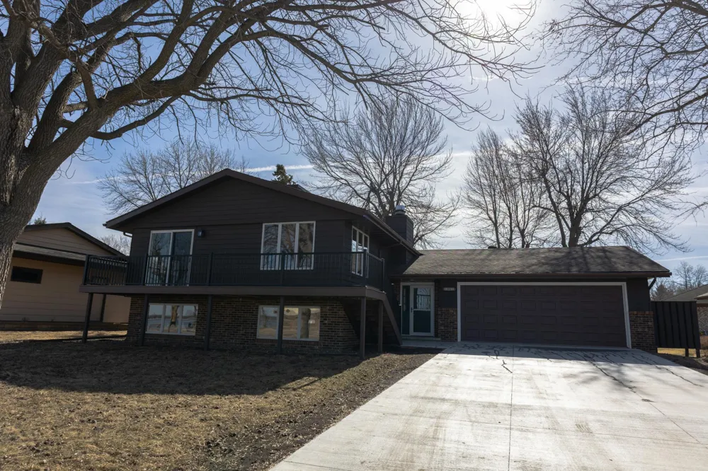 1961 S Shore Drive Worthington, MN 56187