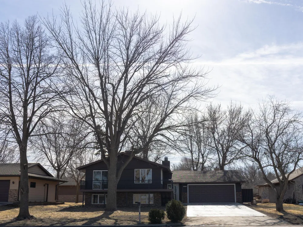 1961 S Shore Drive Worthington, MN 56187
